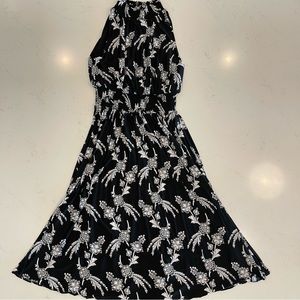 Ann Taylor : High Neck Sleeveless Floral Knit Midi Dress : Black + White : S